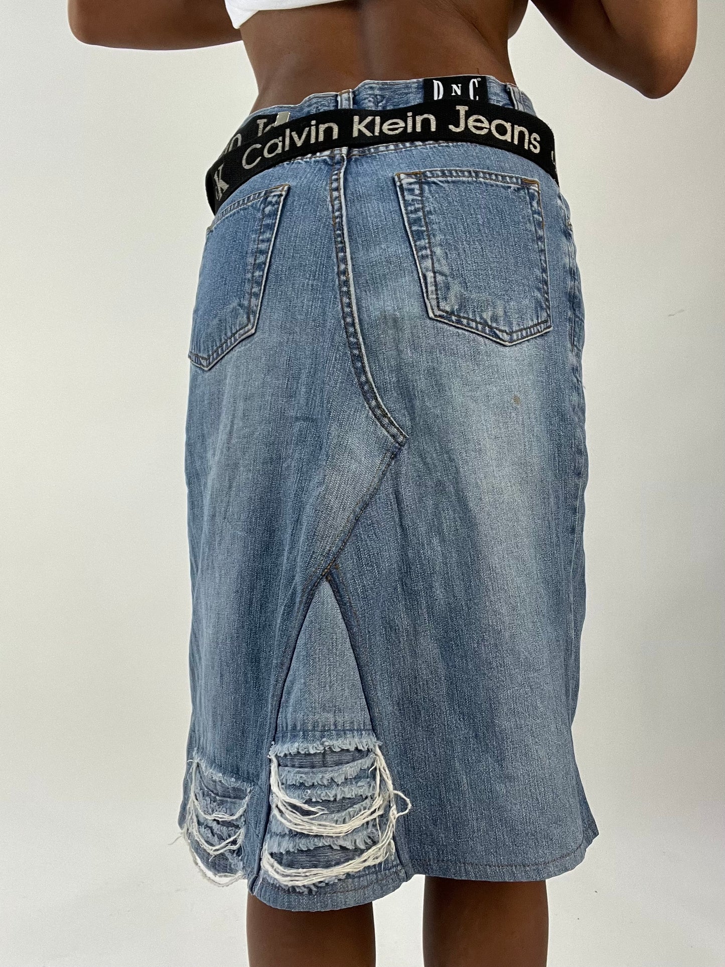 BEST PICKS | black calvin klein logo belt