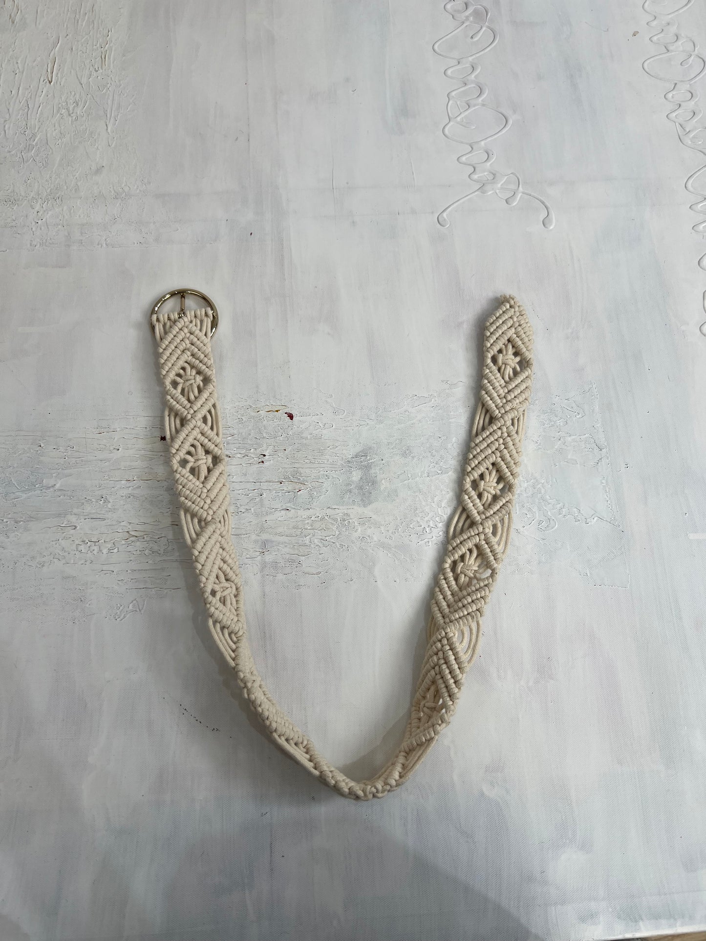 vintage edit thirty | white crochet belt
