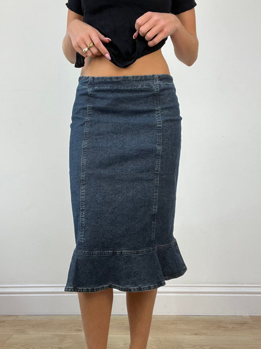 💻 LIBRARIAN CORE | small dark wash blue denim midi skirt