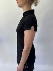devil wears prada | taille: S/M · couleur: noir · article: chemise · détails: boutonné + manches courtes