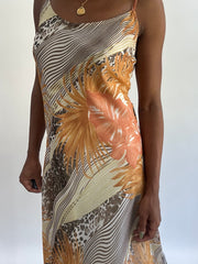 beach drop | taille: M · couleur: orange · article: robe · détails: à motifs + coupe nuisette + longueur midi