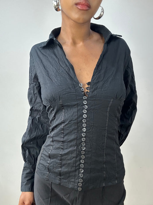 vintage edit thirty-two | small black fitted shirt with button up detail