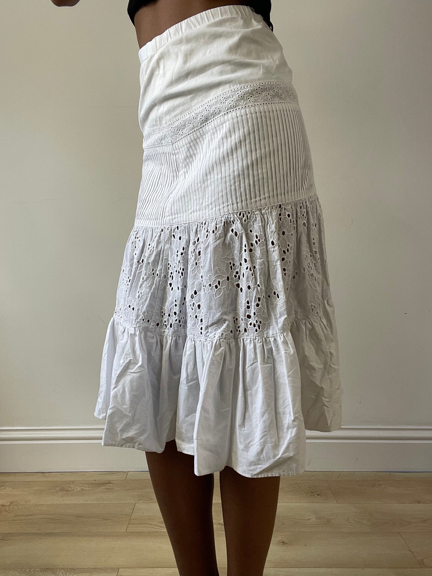 vintage edit twenty-seven | extra small white broiderie midi skirt