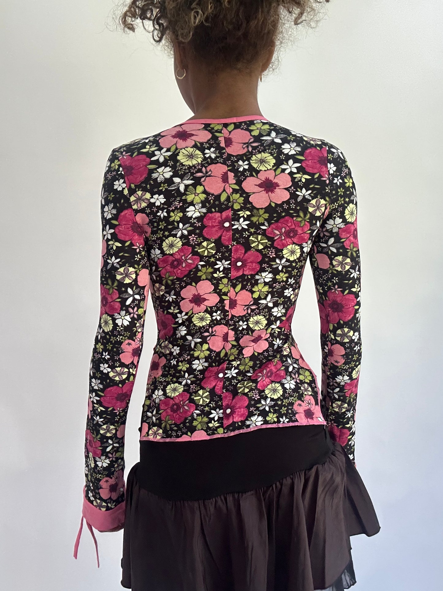 ‼️olivia rodrigo drop | extra small pink floral long sleeve top