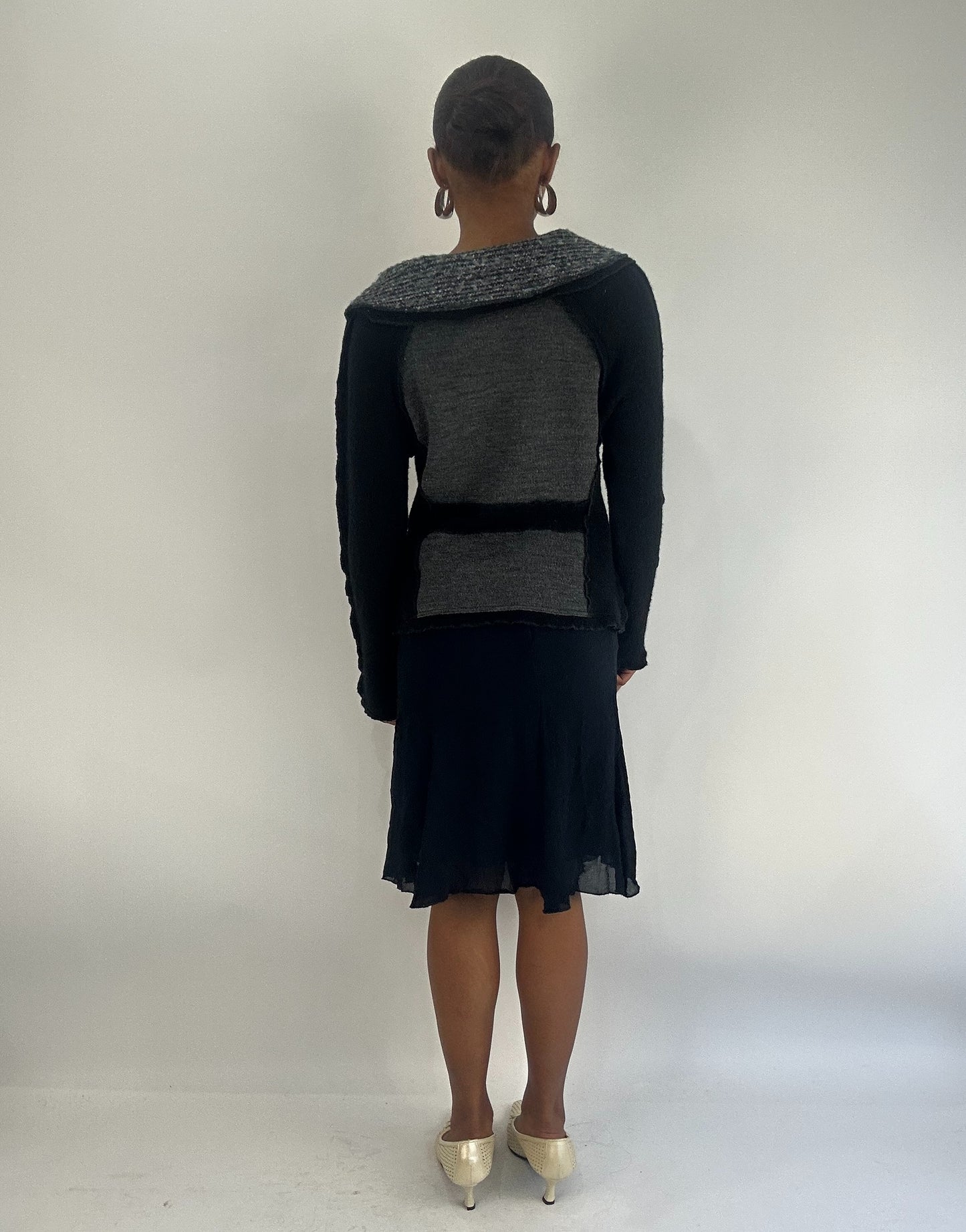 AUTUMN FAVOURITES | medium black and grey knit cardigan