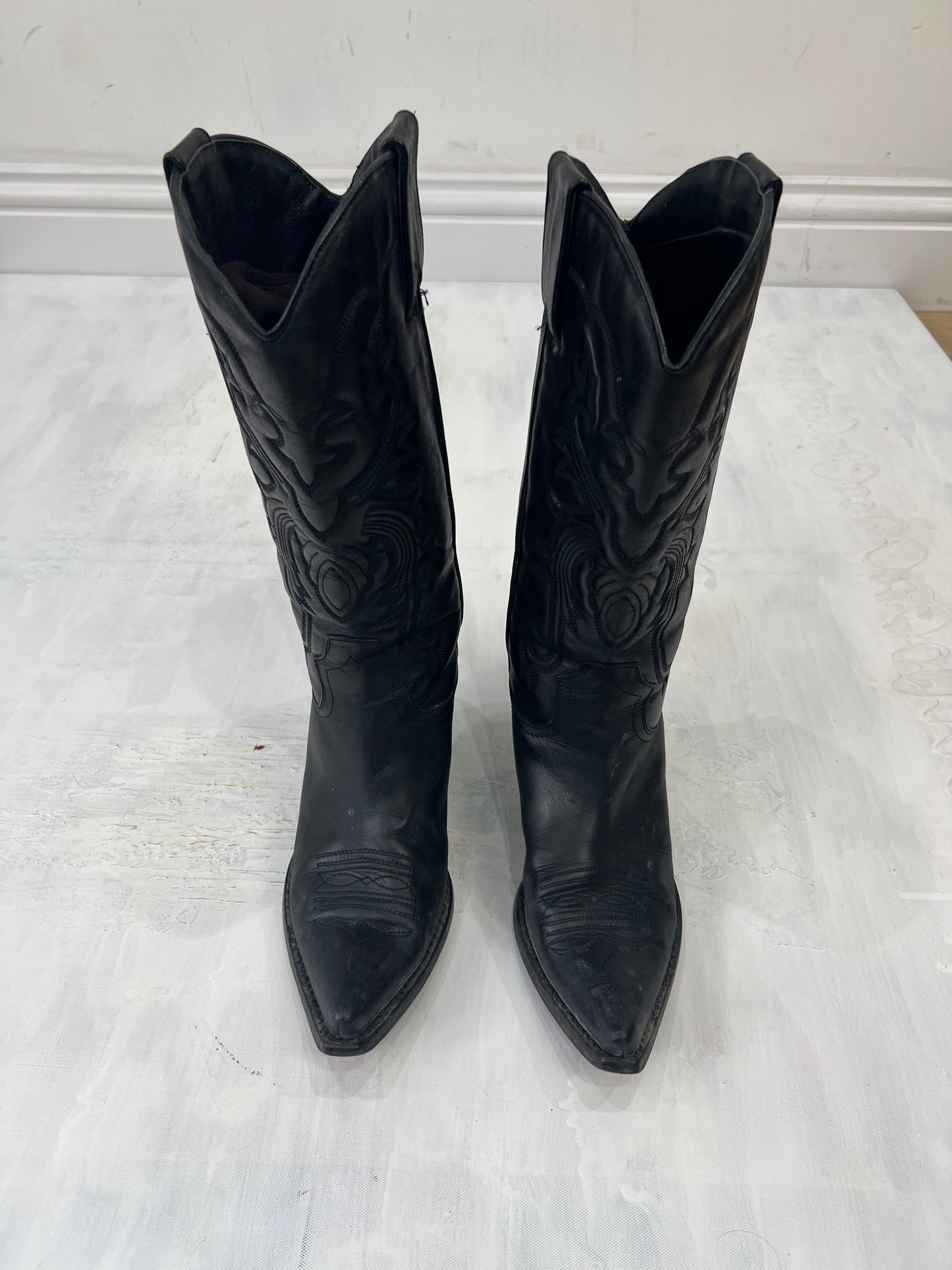⭐️vintage edit eleven | black leather cowboy boots