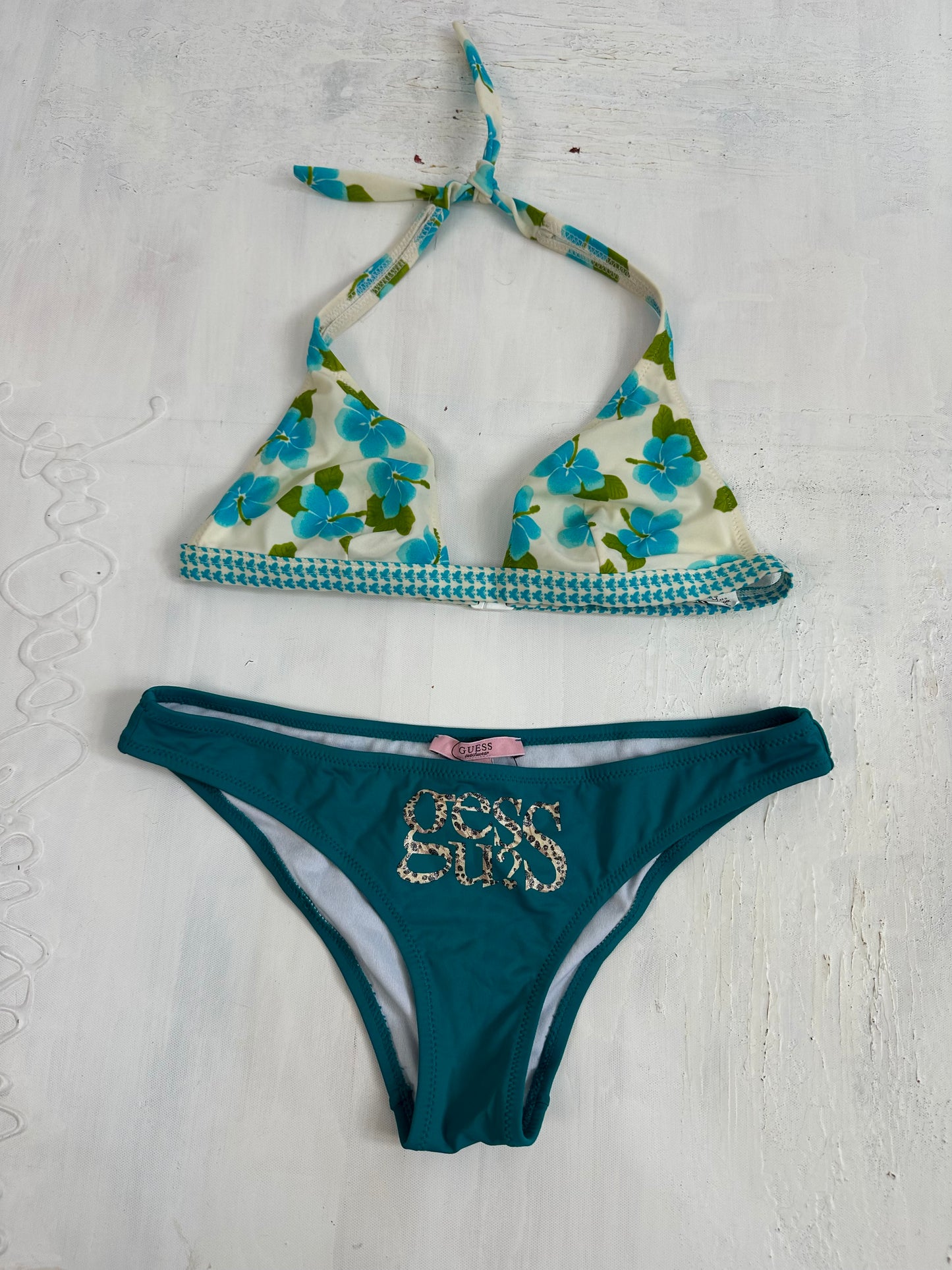 BEST PICKS | medium blue floral and guess bikini set
