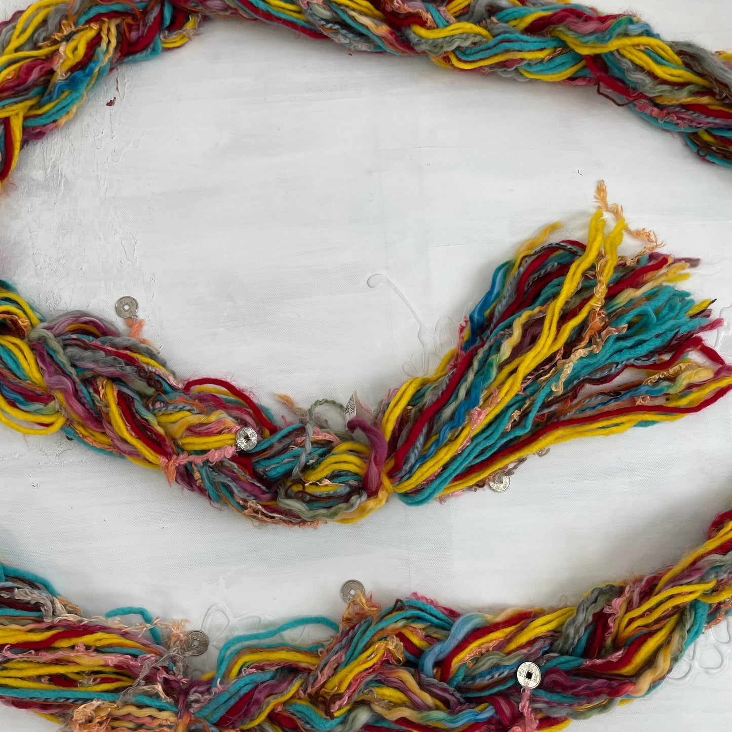VINTAGE GEMS DROP | multicoloured knit scarf with charm detail