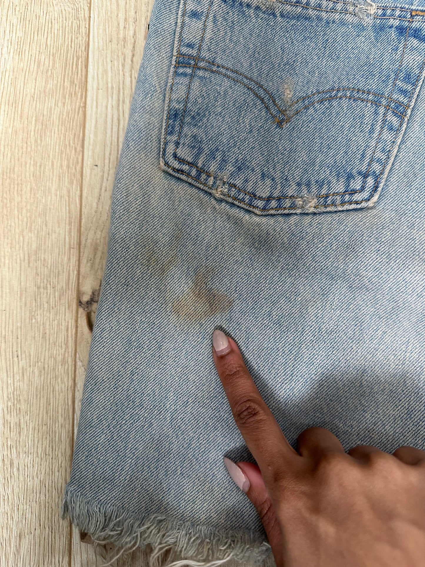 vintage edit fifteen | medium light denim distressed midi skirt
