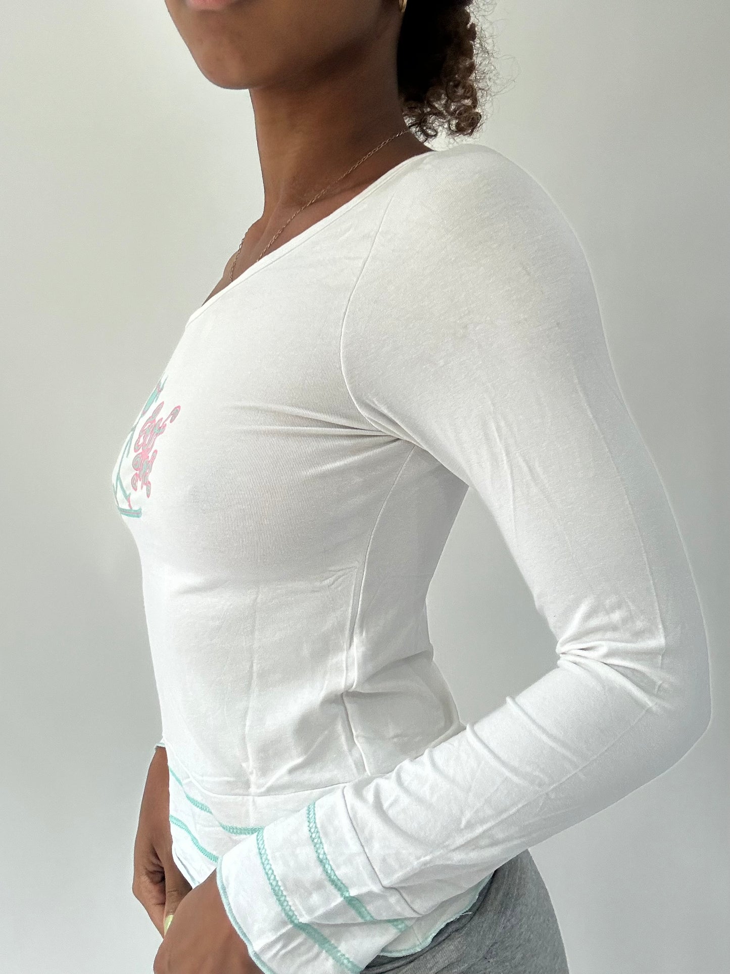 ‼️ | small white off the shoulder surf girl long sleeve top