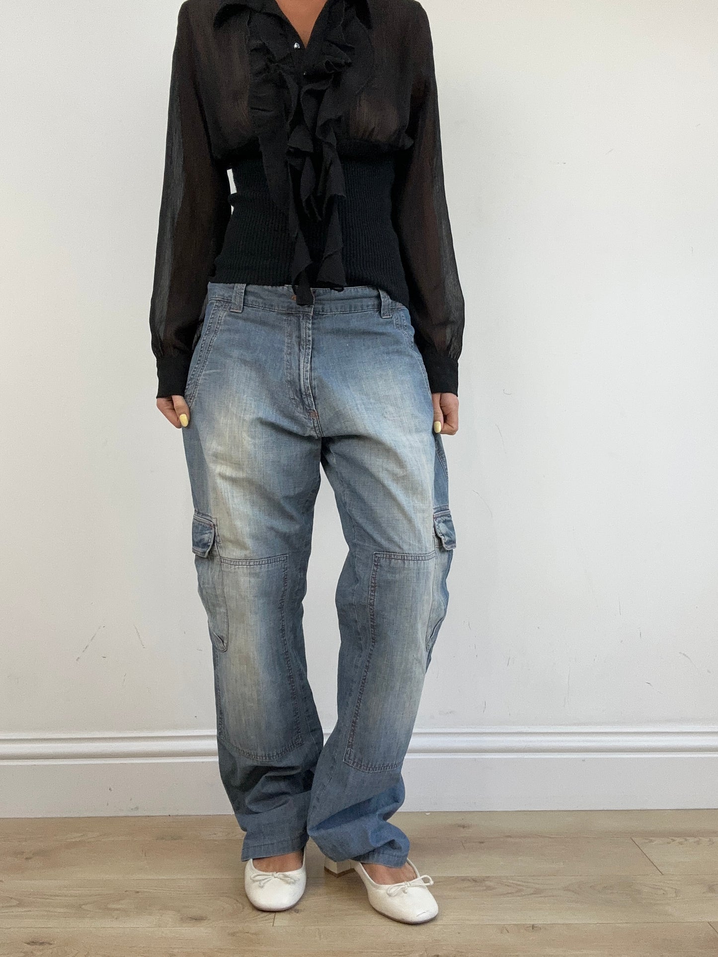 vintage edit eleven | large light wash cargo style jeans