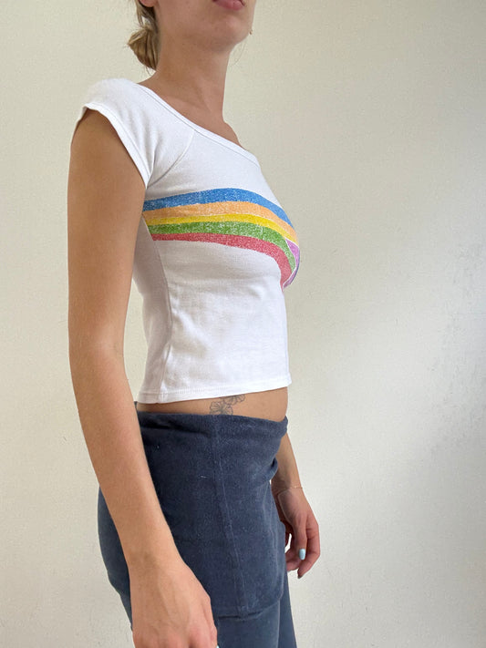 💻‼️ baby tee with rainbow shooting star