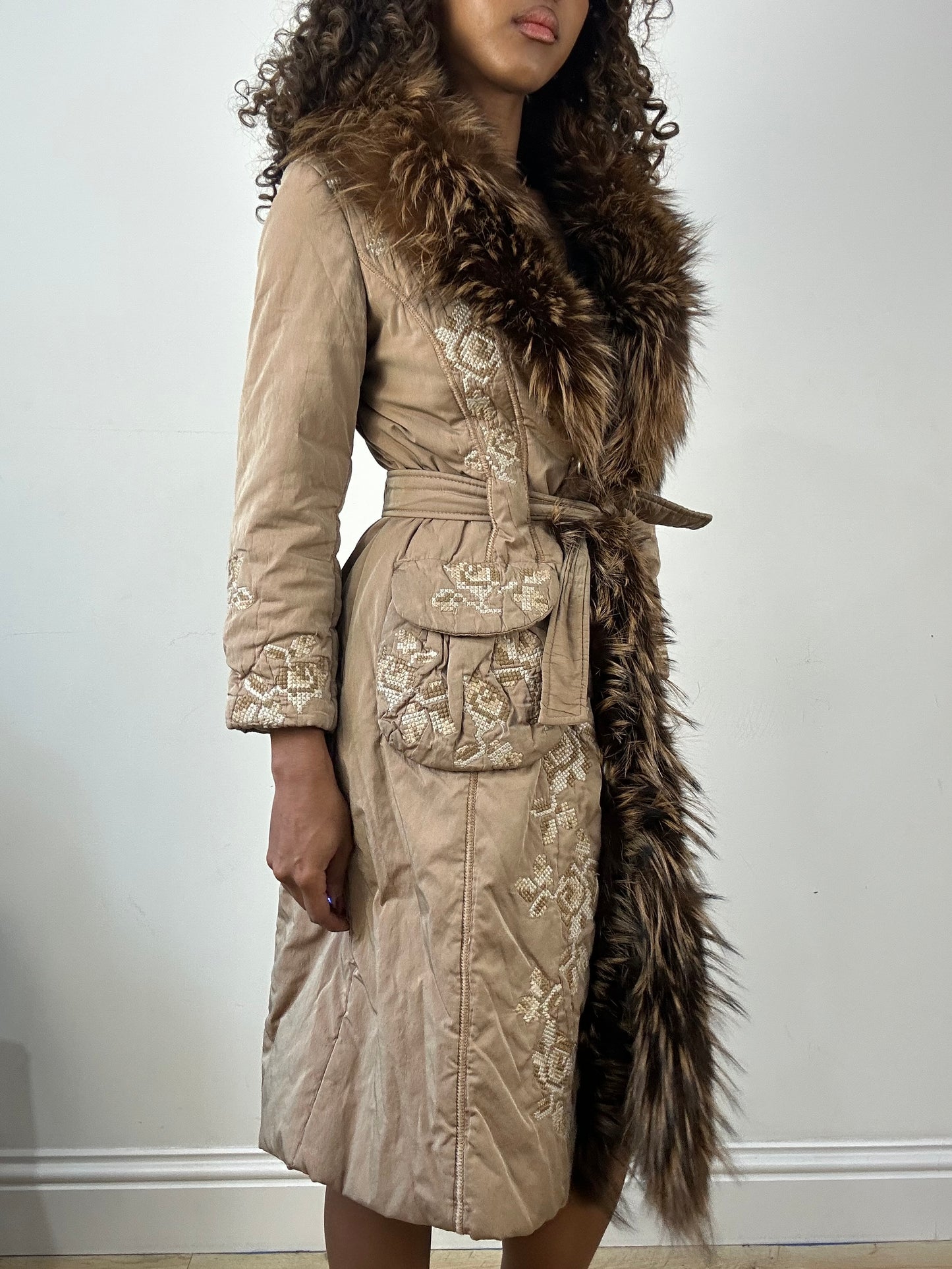 vintage edit thirty-four | small beige fur trim trench coat