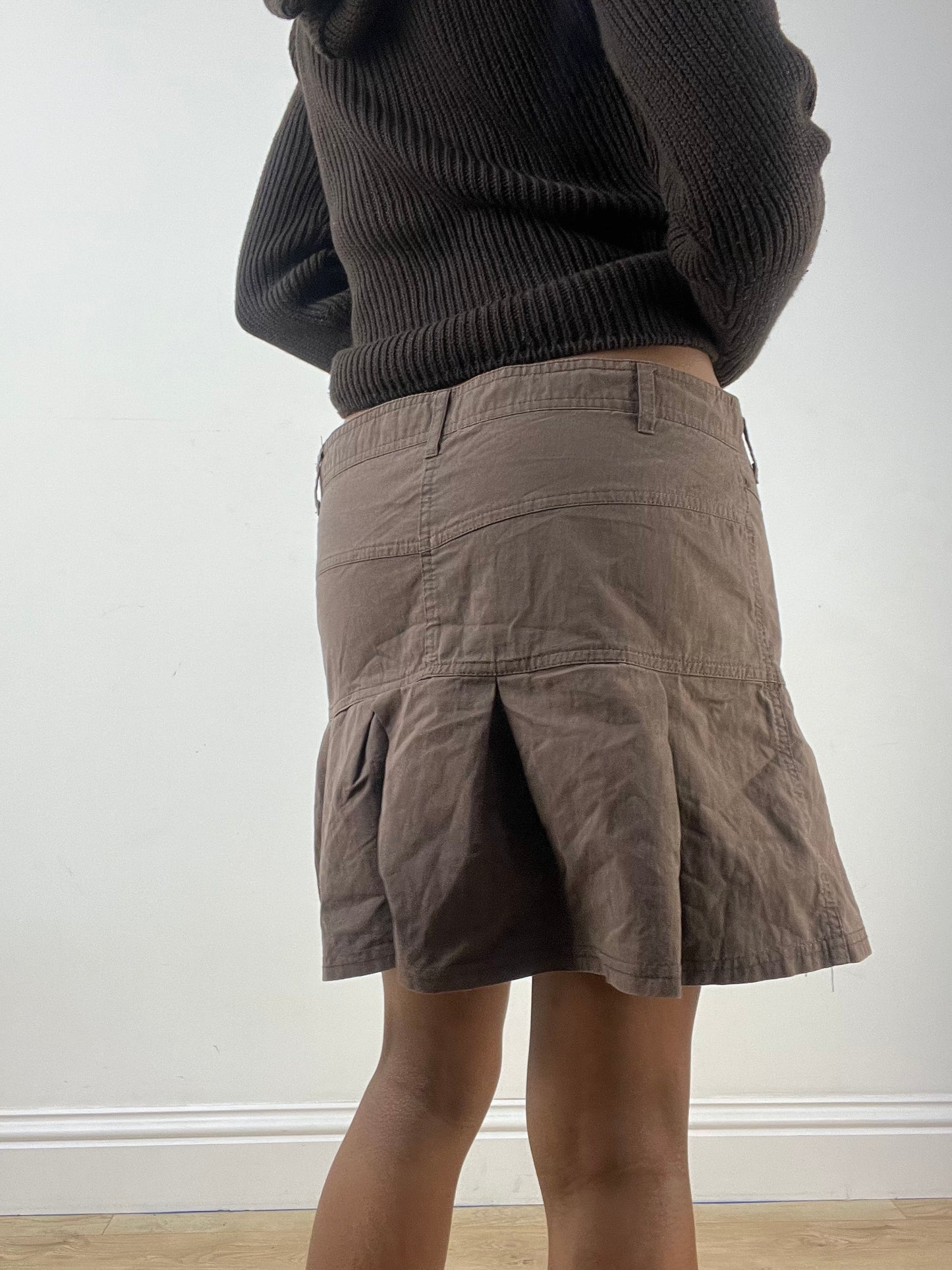 vintage edit thirty-three | medium brown pleated mini skirt