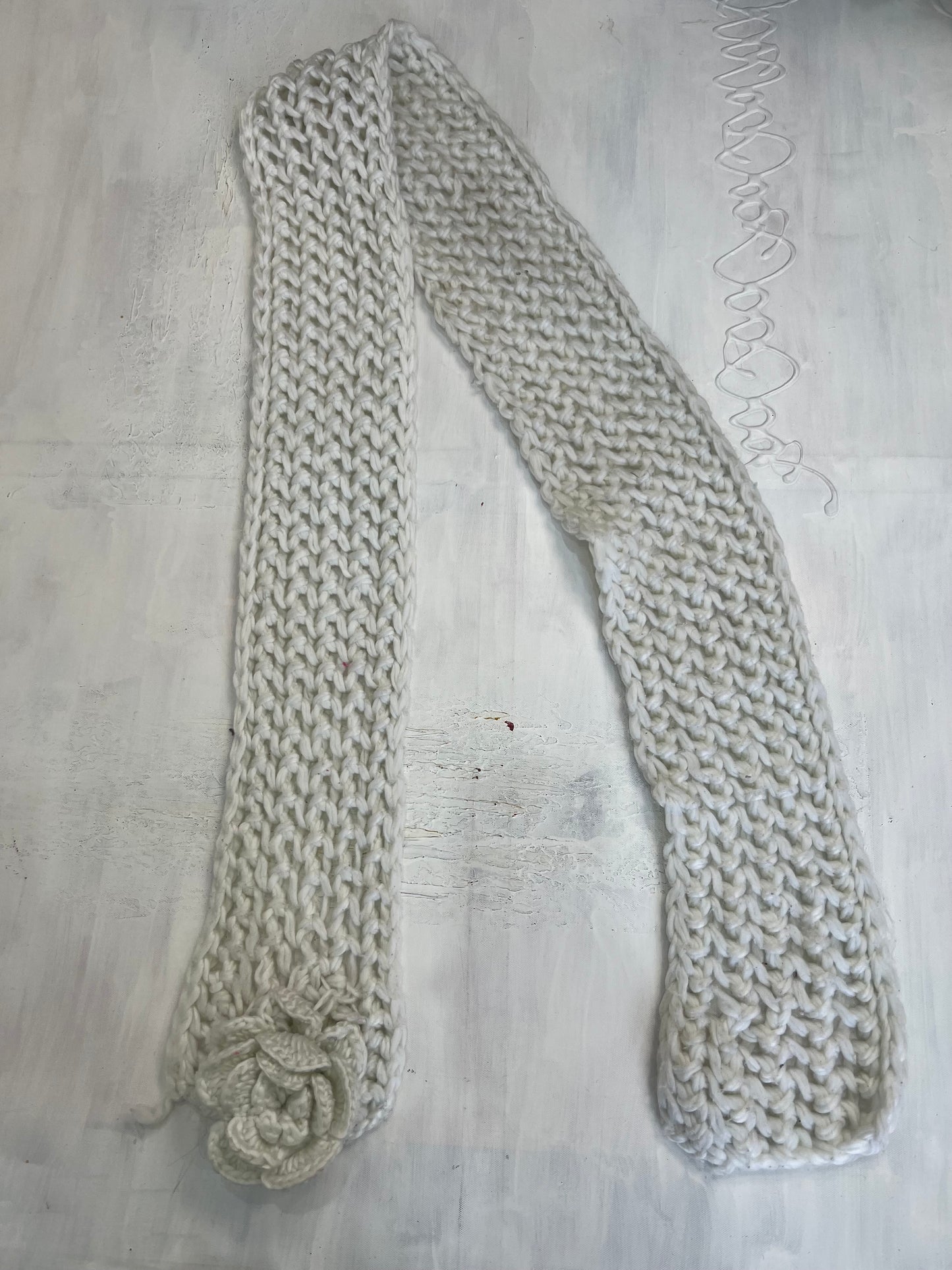 vintage edit twelve | white crochet scarf with flower detail