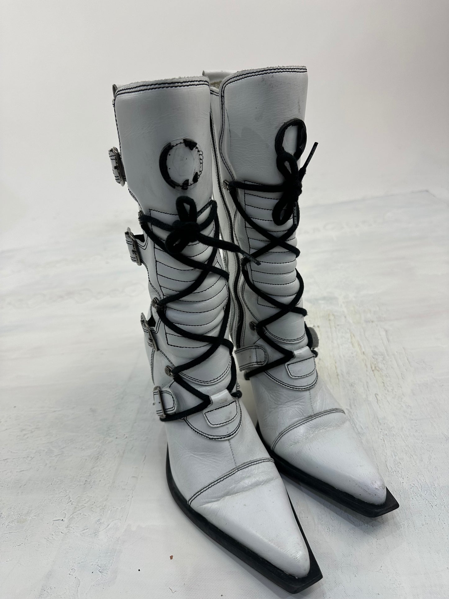 ⭐️vintage edit: indie sleaze | UK5.5 white new rock lace up heeled boots with silver hardware