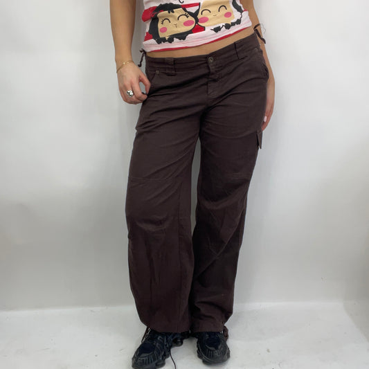 STUDIO FAVES | medium brown cargo trousers