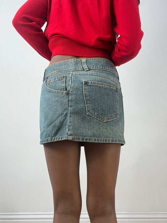BEST PICKS | talla: S · color: azul · material: denim · prenda: falda · detalles: lavado ácido + largo mini + bolsillos + detalle