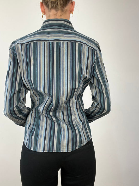 💻 LIBRARIAN CORE | medium blue and grey striped shirt