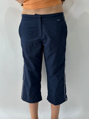 athleisure edit | medium navy blue nike cropped trousers
