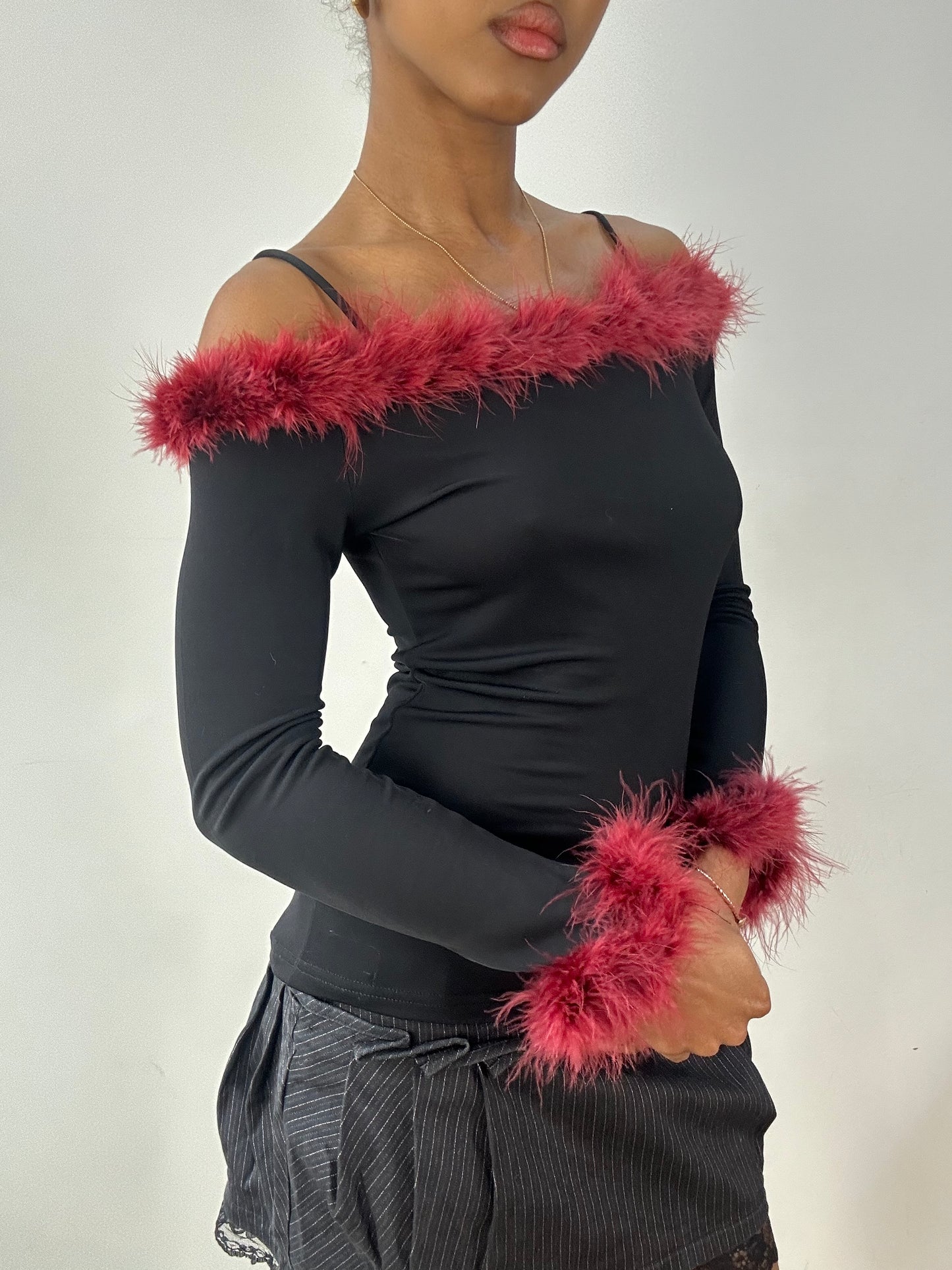 vintage edit fifteen | small black off the shoulder top with burgundy faux fur lining