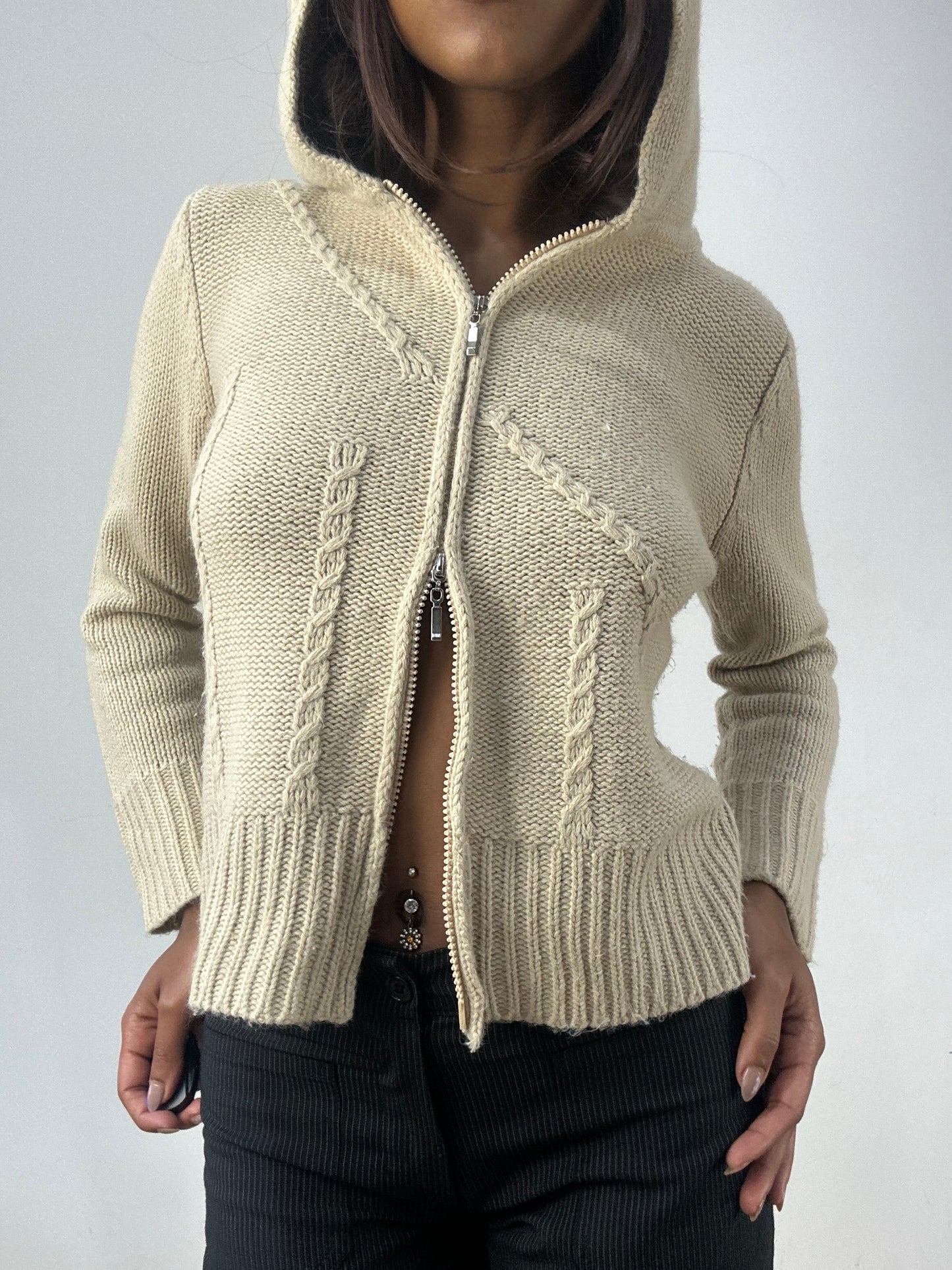 BEST PICKS | small beige knit dual zip hoodie