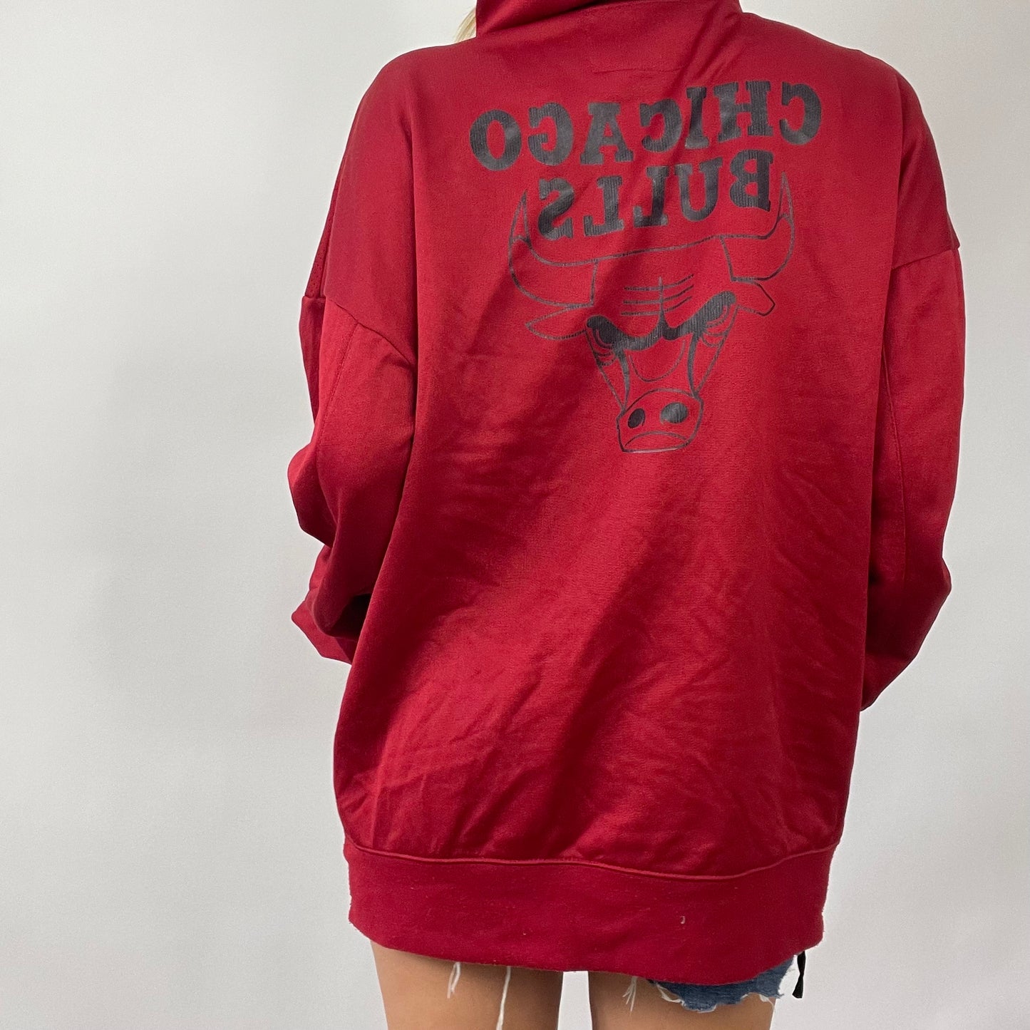 HAILEY BIEBER DROP | XXL red chicago bulls hoodie