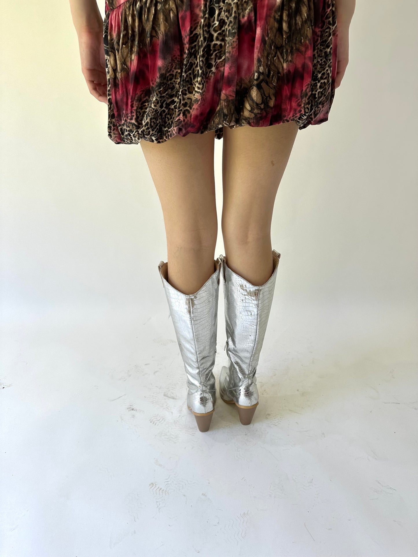 ⭐️ festival drop | UK5 silver knee high cowboy boots