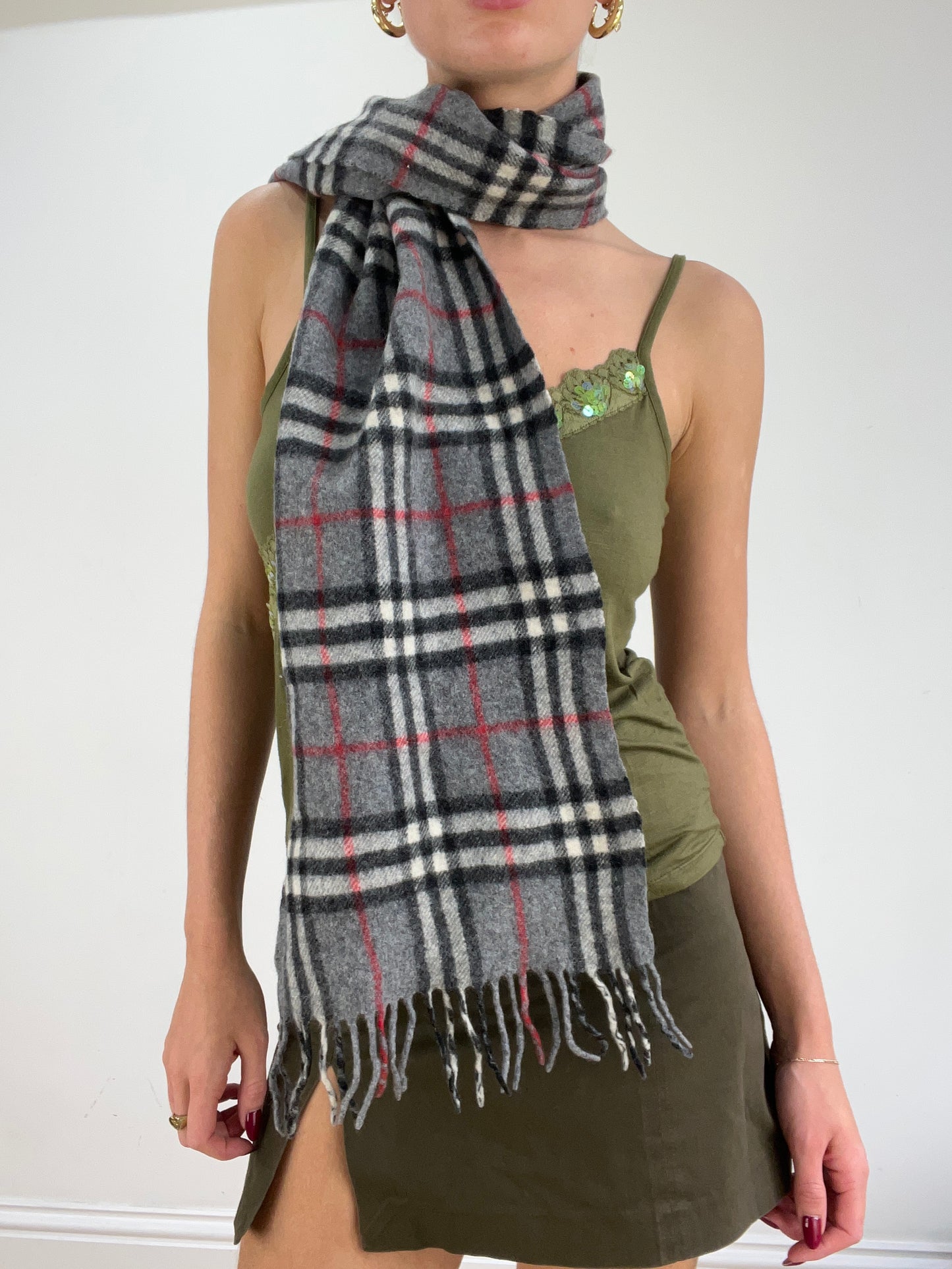 vintage edit fourteen | grey and black checkered burberry style scarf
