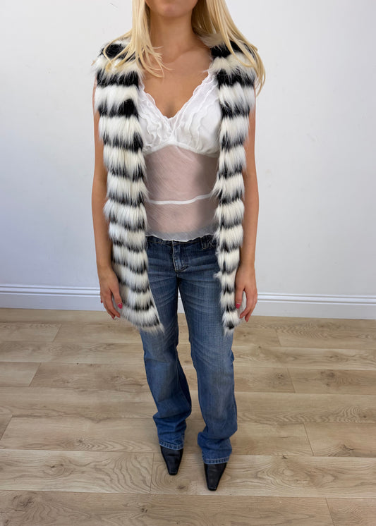 medium white and black faux fur gilet