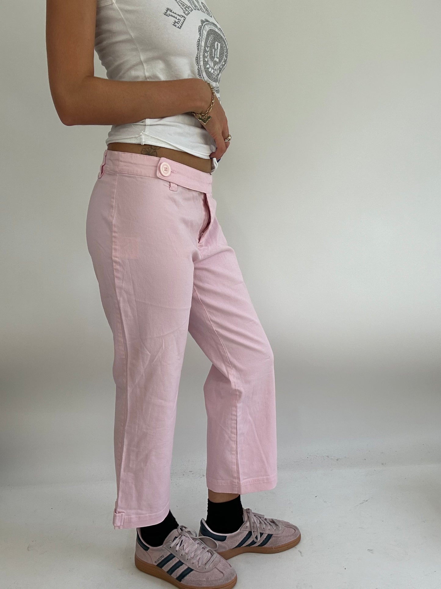 BRITISH SUMMER GIRL DROP | large baby pink capri trousers