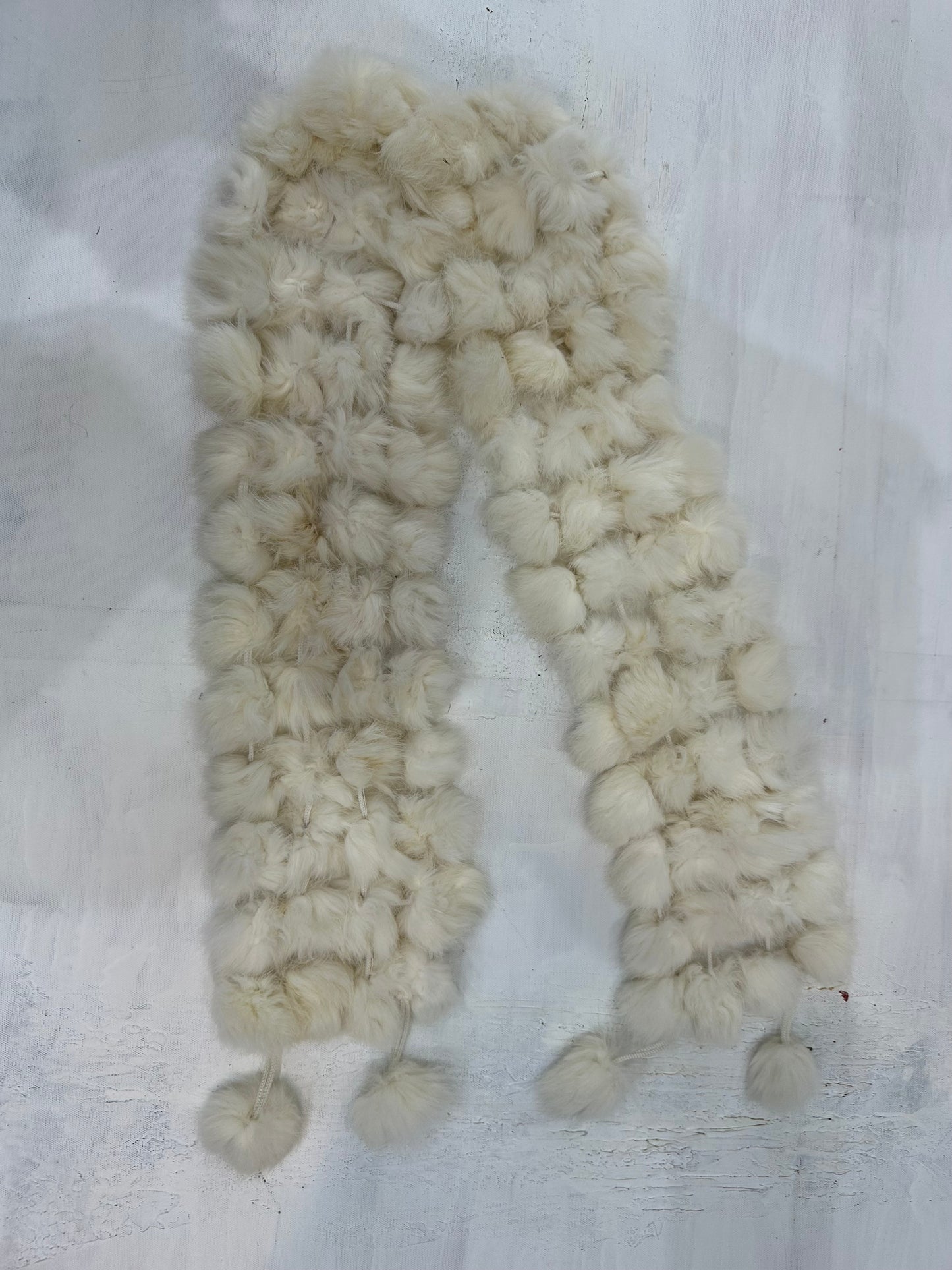 BEST PICKS | white faux fur pom pom scarf