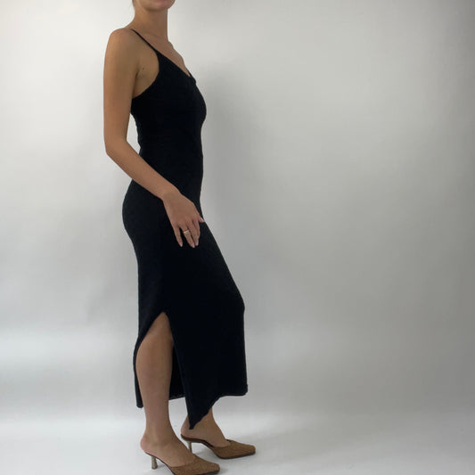 💻PROM SEASON DROP | small black maxi dress with slit