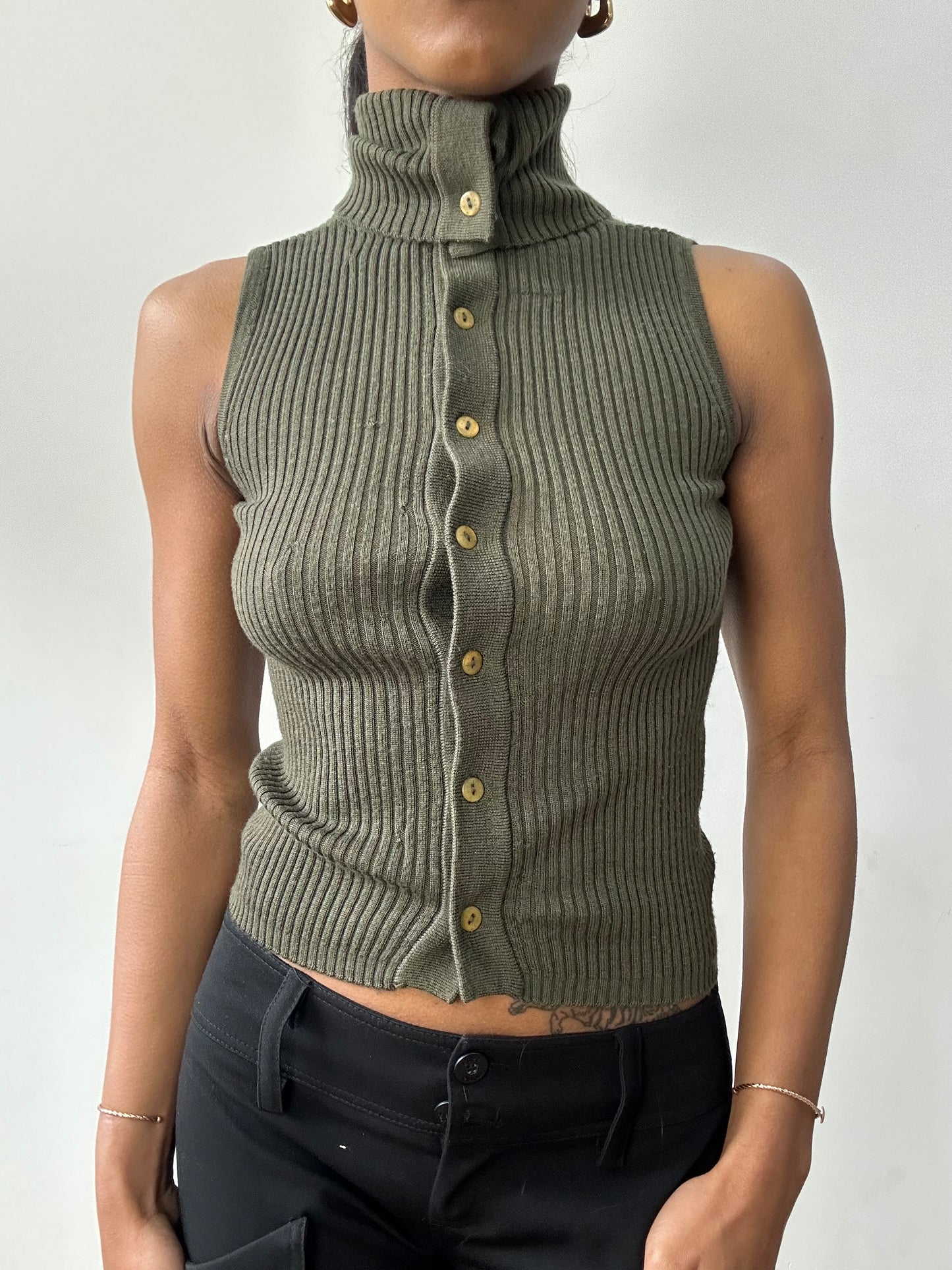 vintage edit fifteen | small khaki miss sixty button up sleeveless turtleneck jumper