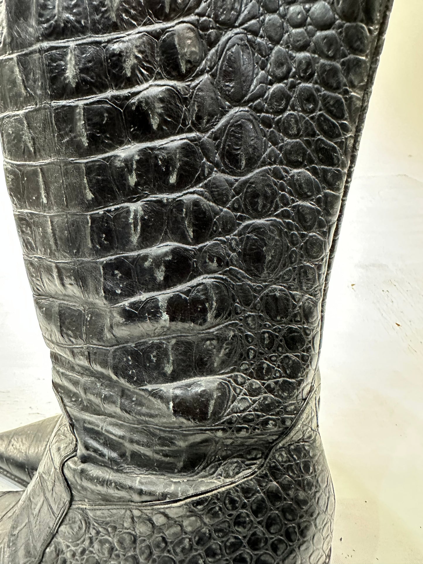 ⭐️vintage edit: indie sleaze | UK6 black faux croc print ankle boots