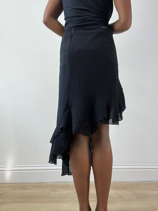BEST PICKS | talla: M · color: negro · material: malla · prenda: falda · detalles: capa superpuesta + largo midi