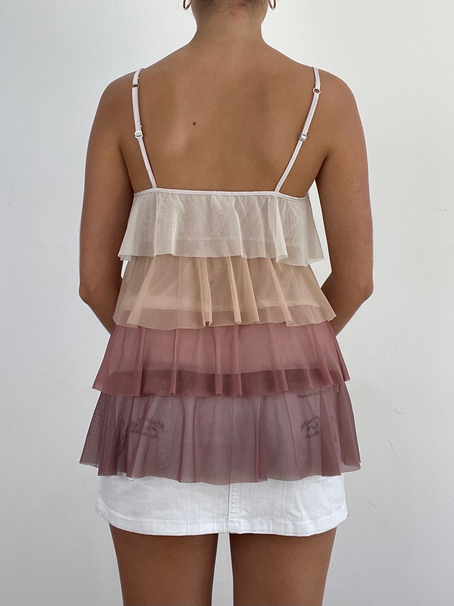 VINTAGE PICKS | small white and beige intimissimi sheer cami