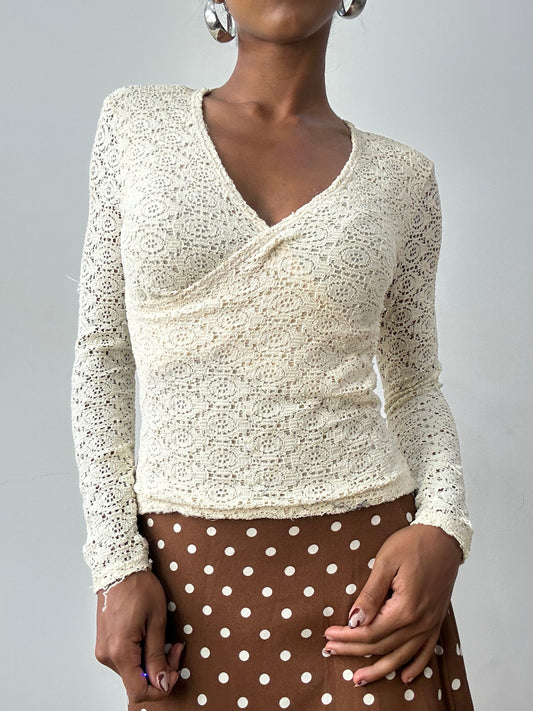 midsummer edit | small cream lace long sleeve top