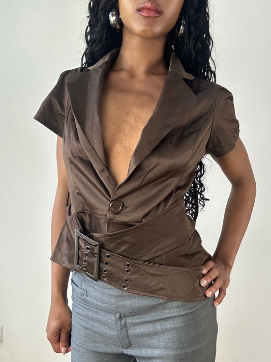 vintage edit twenty-three | medium brown short sleeve blazer top with oversized belt