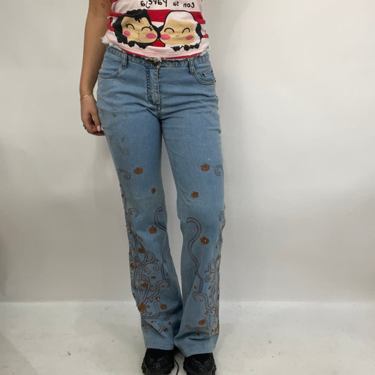 STUDIO FAVES | small denim jeans with embroidery and gems