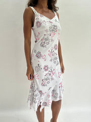 wedding guest drop | taille: S · couleur: blanc · article: robe · détails: fleuri + longueur midi