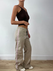 GIRLBAND DROP | large beige cargo trousers with pink stripe