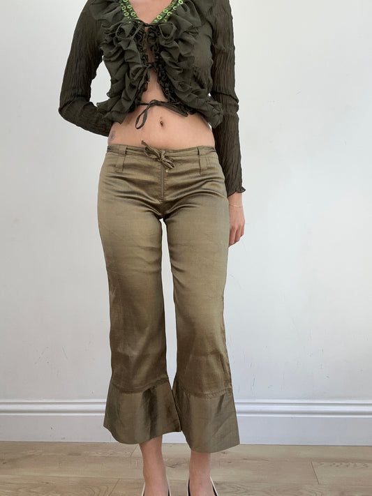 summer edit | small khaki satin style capri trousers