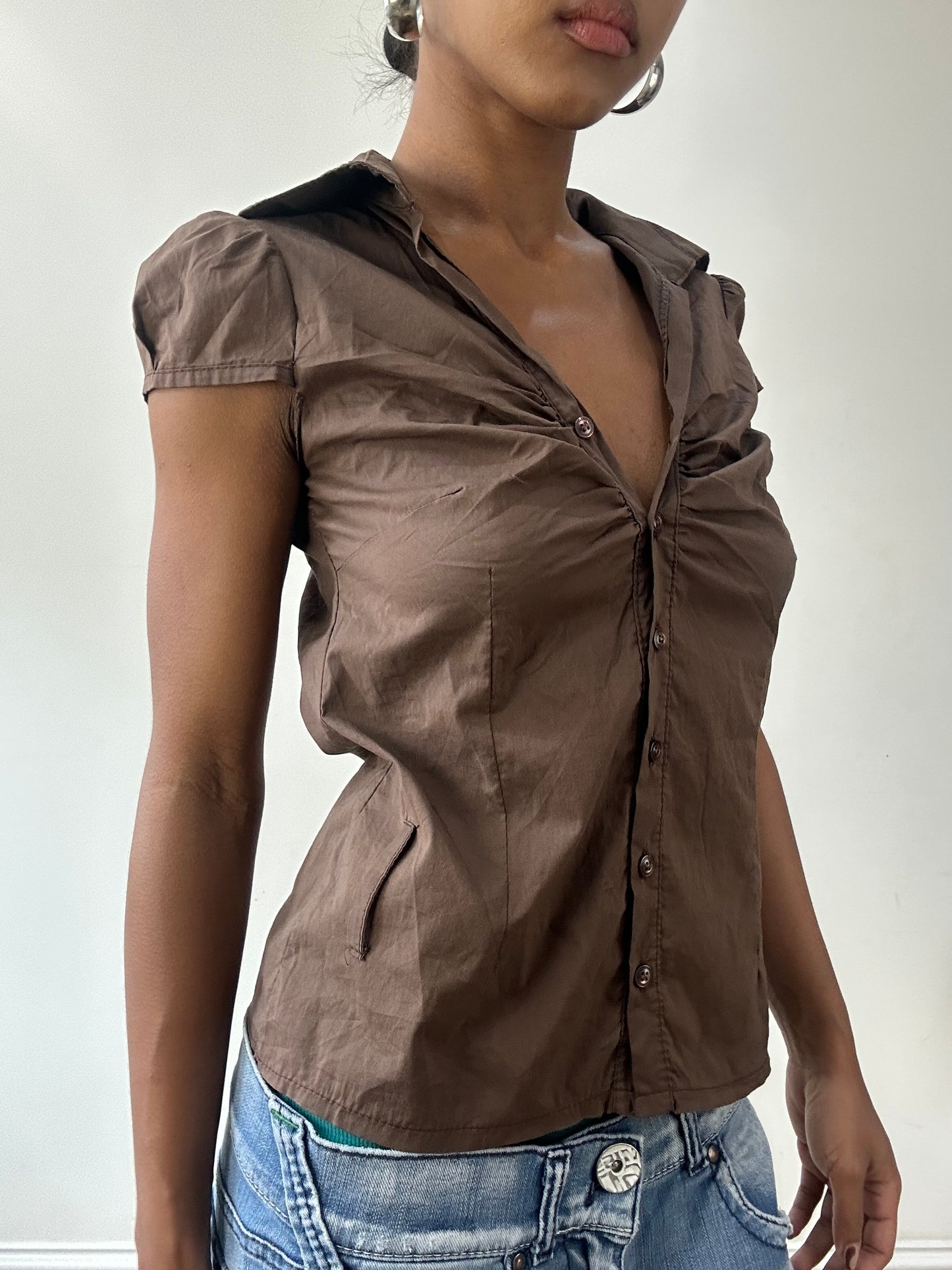 vintage edit thirty-one | small brown button up blouse with ruched detail