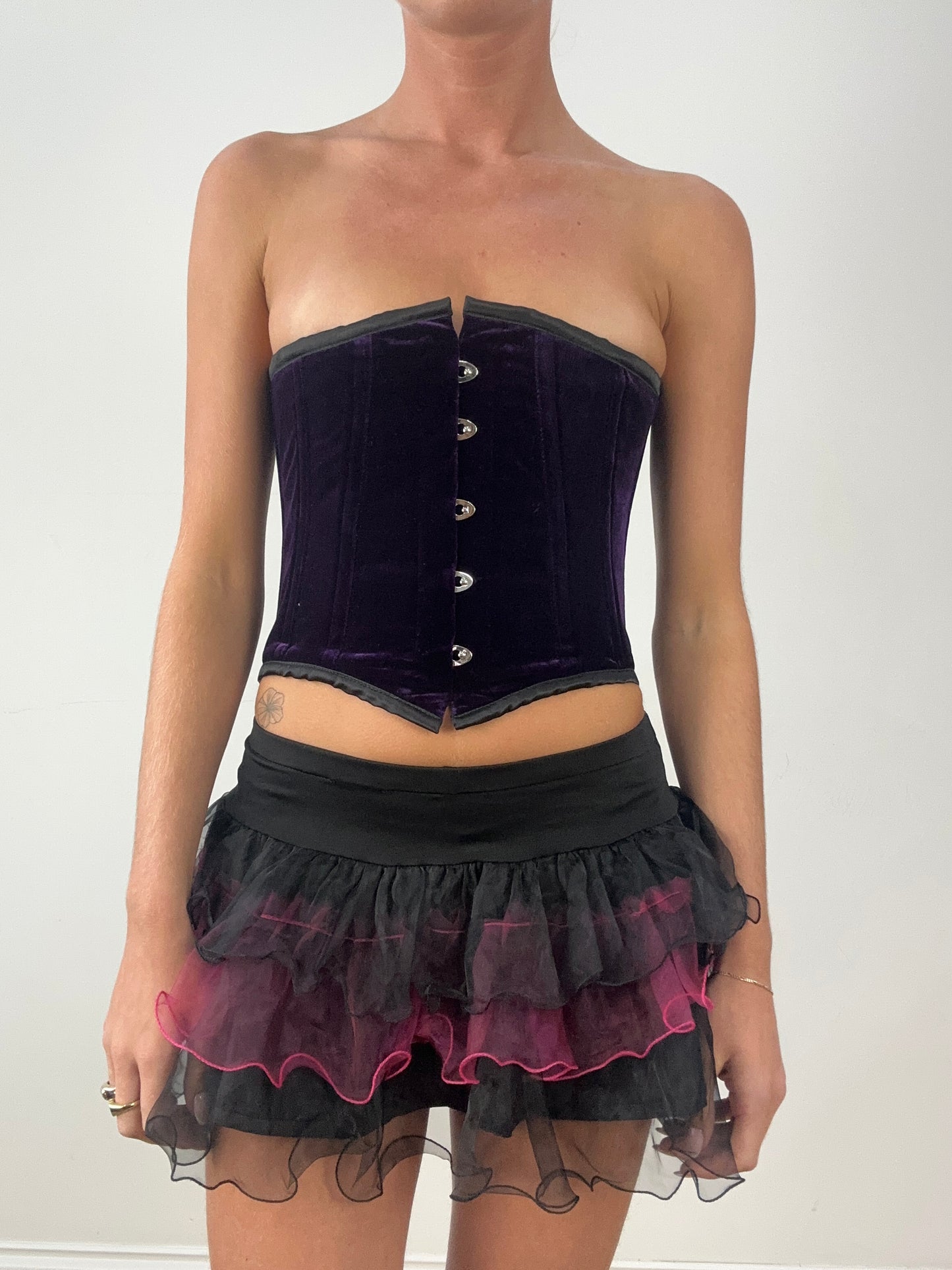 💻HALLOWEEN | small purple velour corset