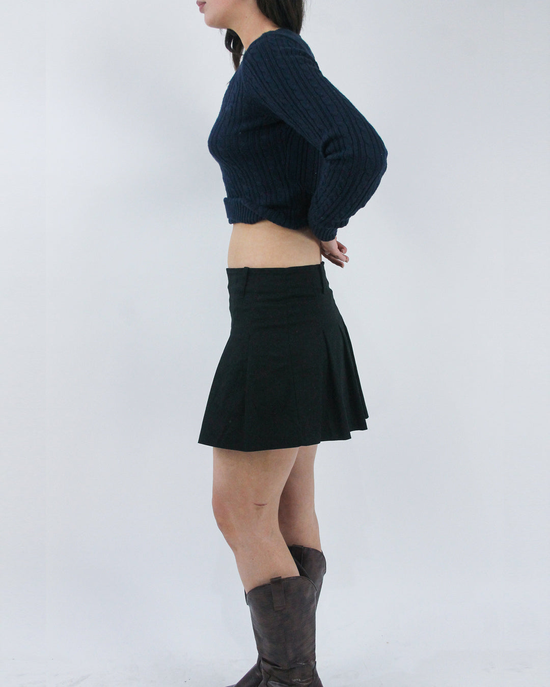 gilmore girls | small black pleated mini skirt