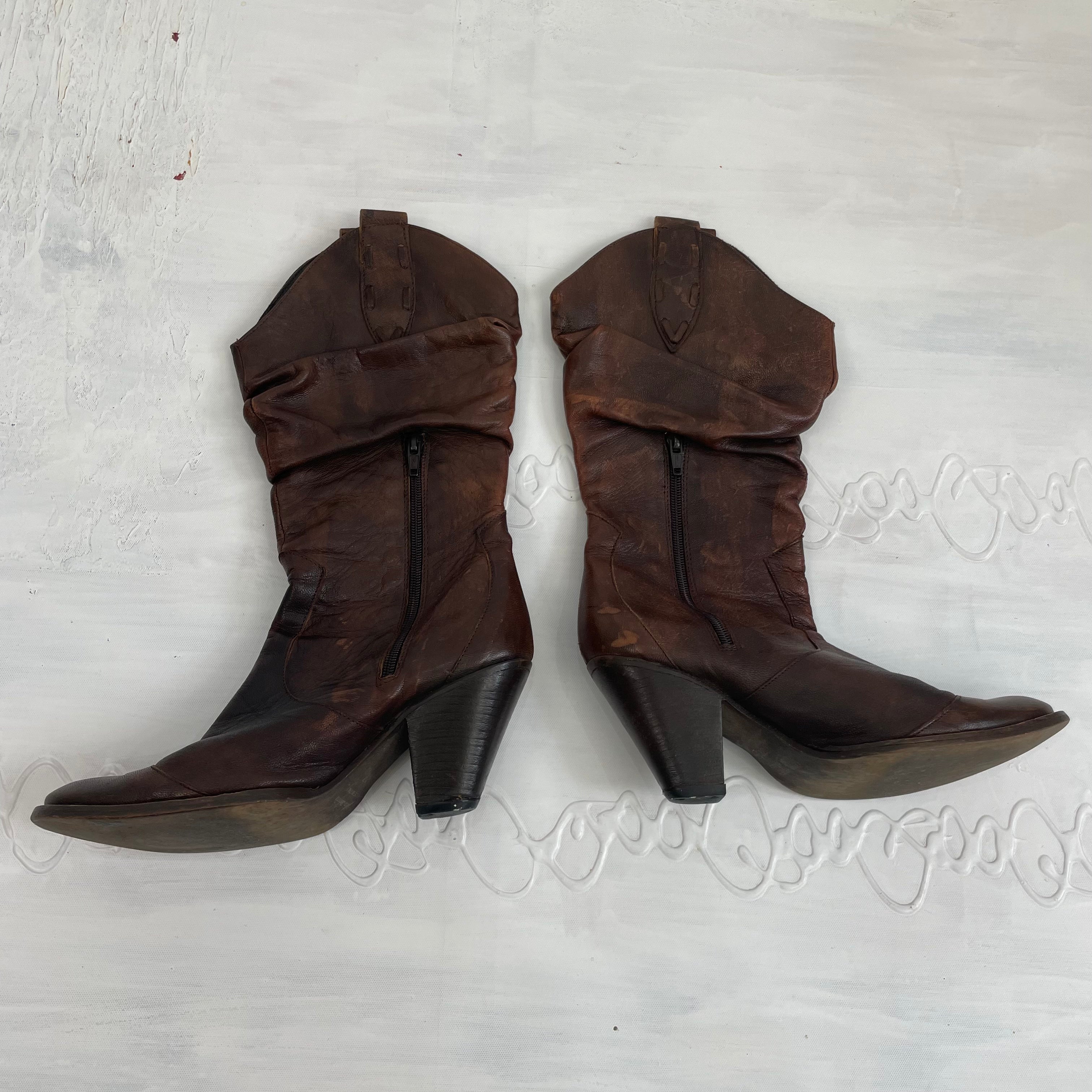 Cowboy boots sales with diamonds
