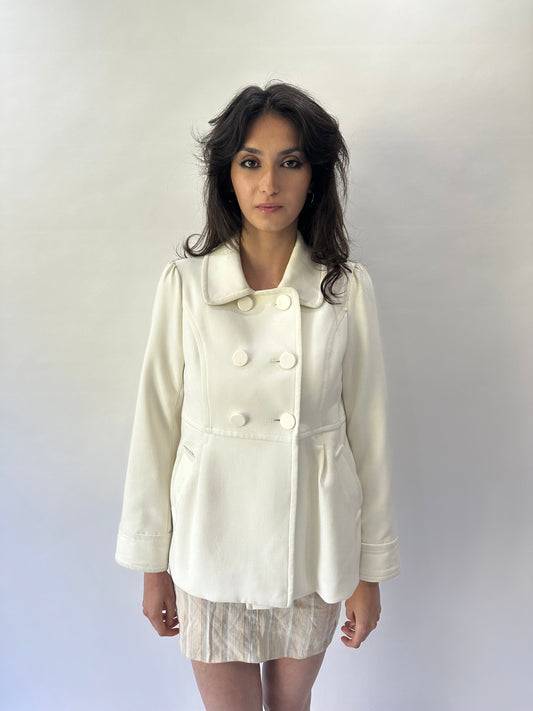 devil wears prada | small white peacoat jacket