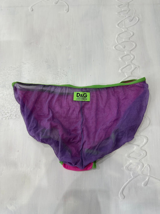 vintage edit: valentine’s day | medium/large purple D&G underwear
