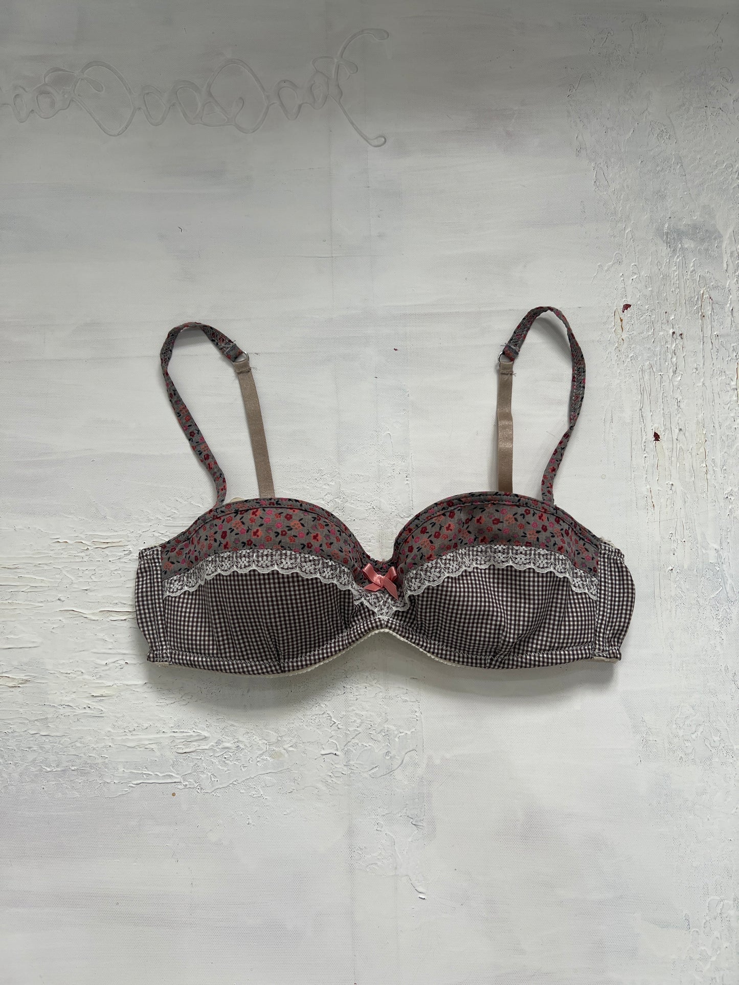 💻 DINNER PARTY | small blue and pink gingham floral bra
